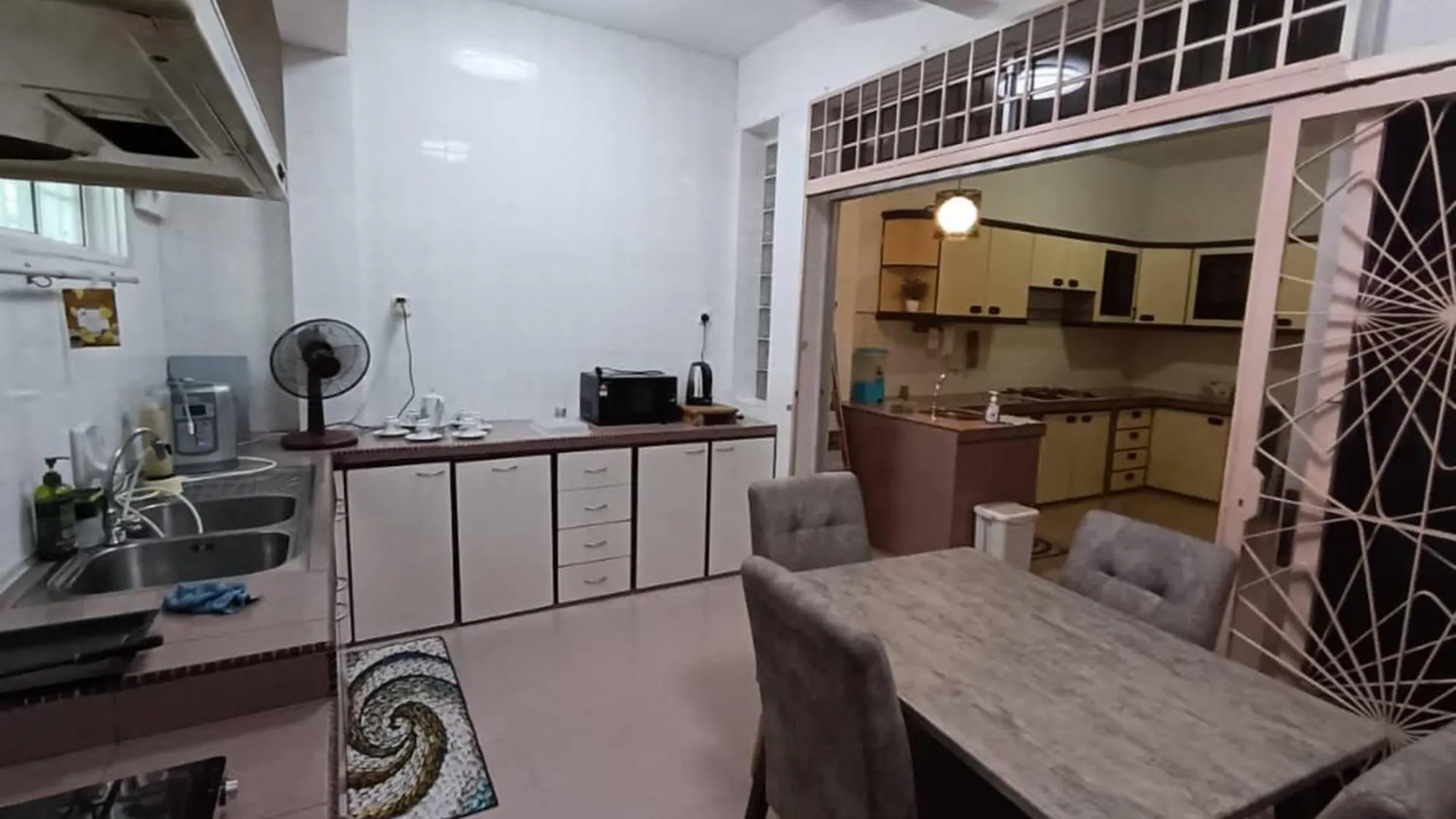 Grey Fantasy Homes#Sunway Water Theme Park Ipoh Guest house